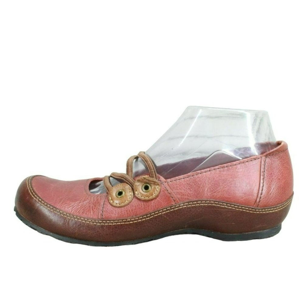 Clarks Artisan Burgundy Leather Two Buttons Mary Jane Shoes Size 7.5 M